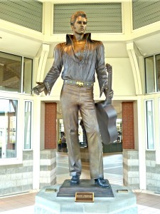 Elvis Presley Statue
